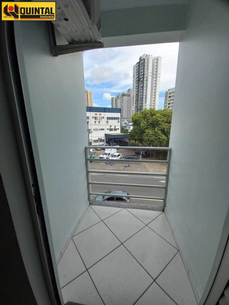Kitnet 1 dormitório no bairro VICTOR KONDER em BLUMENAU