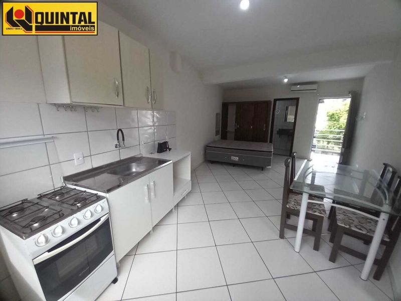 Kitnet 1 dormitório no bairro VICTOR KONDER em BLUMENAU