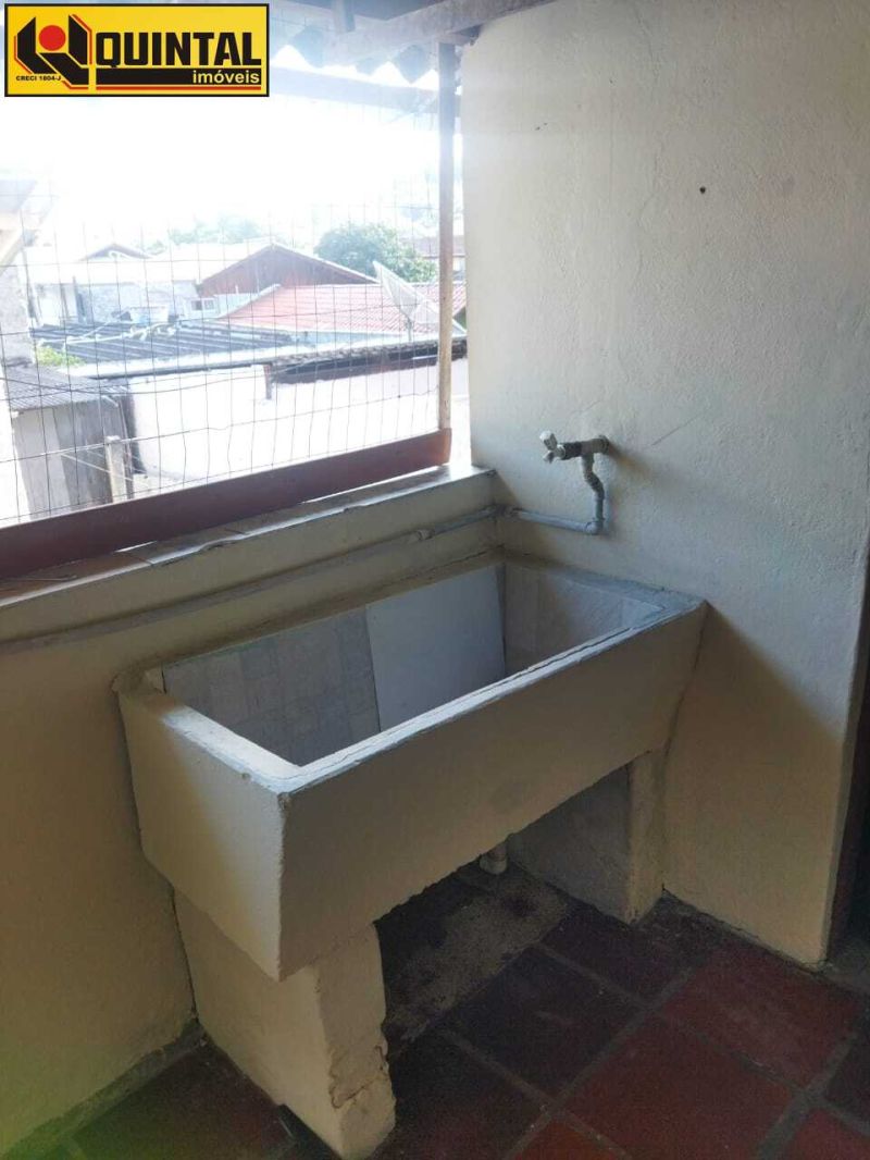 CASA RESIDENCIAL 3 dormitórios no bairro GARCIA em BLUMENAU