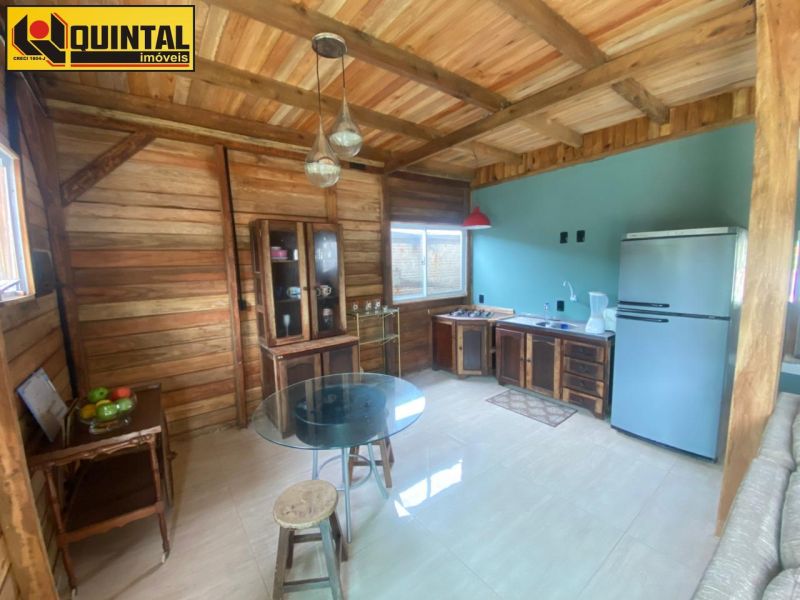 Sobrado 1 dormitório no bairro Quinta dos Acorianos  em BARRA VELHA