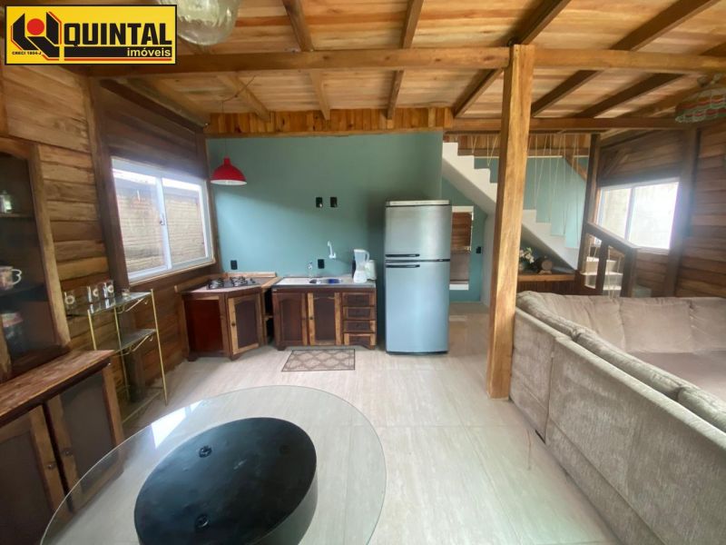 Sobrado 1 dormitório no bairro Quinta dos Acorianos  em BARRA VELHA