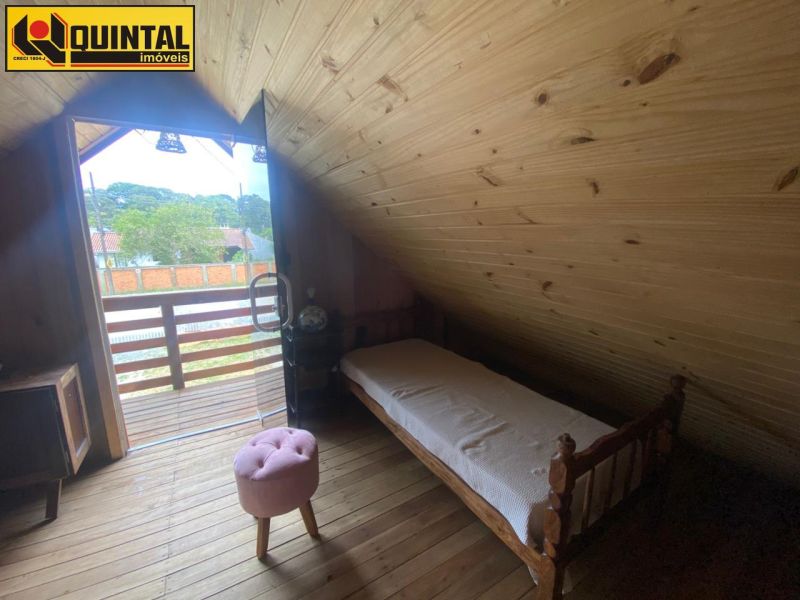 Sobrado 1 dormitório no bairro Quinta dos Acorianos  em BARRA VELHA