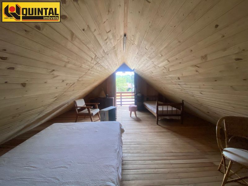 Sobrado 1 dormitório no bairro Quinta dos Acorianos  em BARRA VELHA