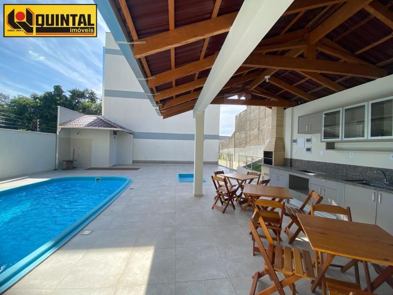 Sobrado 2 dormitórios no bairro AGUA VERDE em BLUMENAU