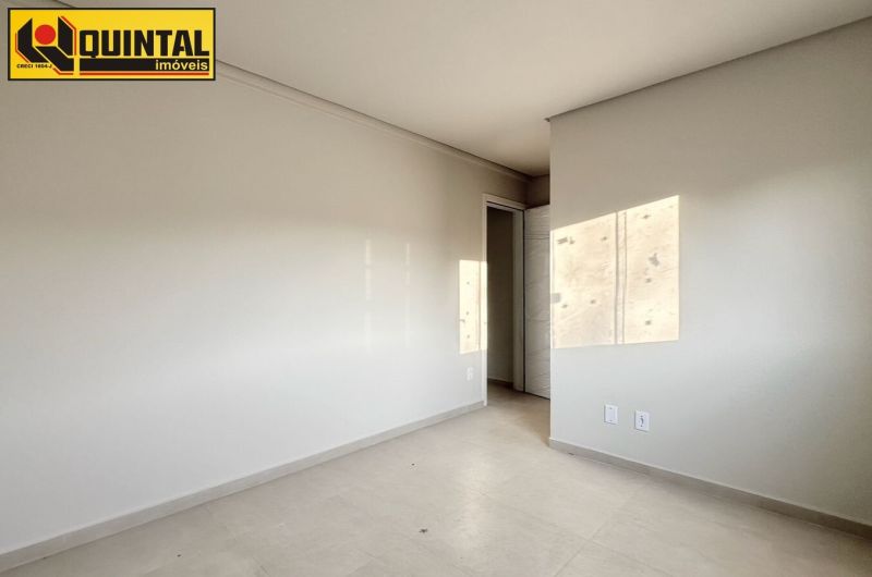 Sobrado 2 dormitórios no bairro AGUA VERDE em BLUMENAU