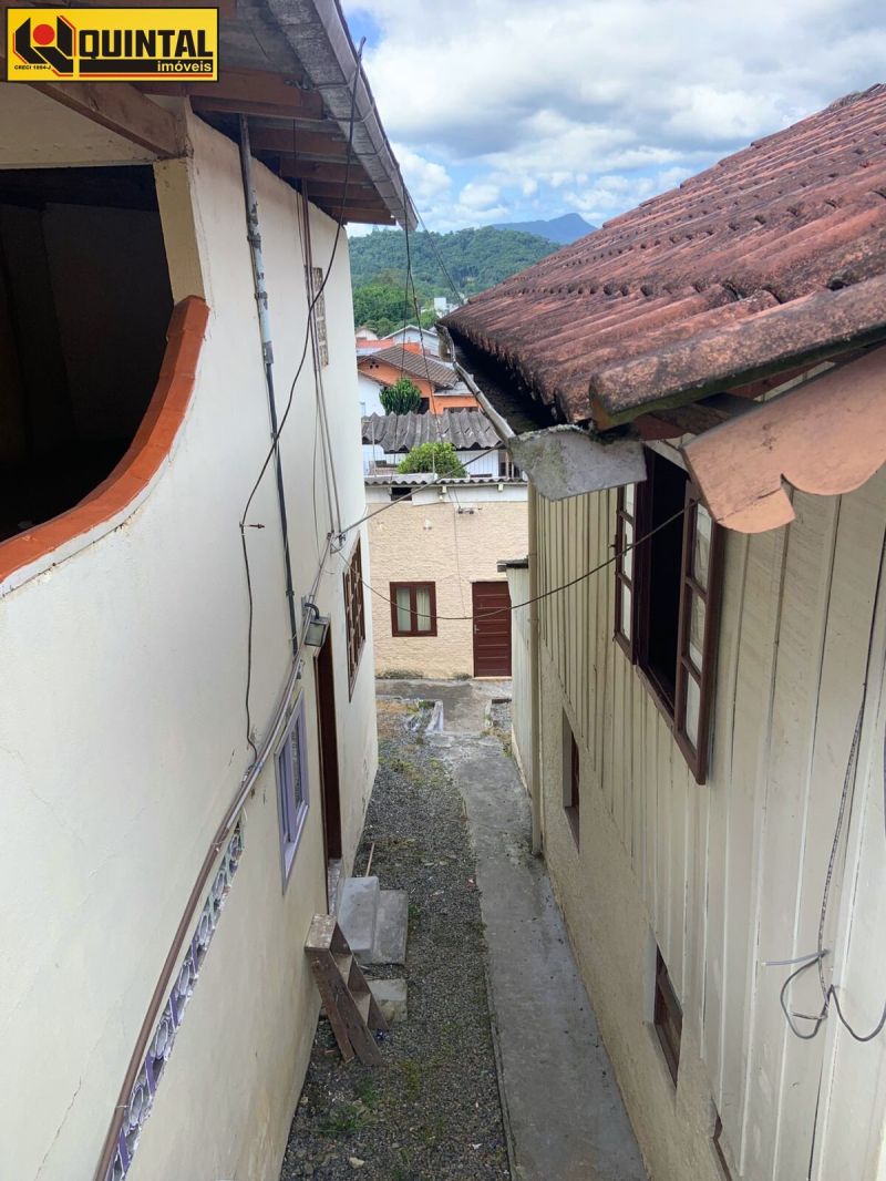 Kitnet 1 dormitório no bairro GARCIA em BLUMENAU