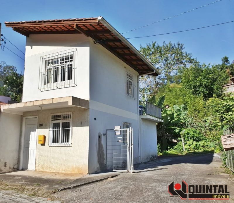 Kitnet 1 dormitório no bairro GARCIA em BLUMENAU