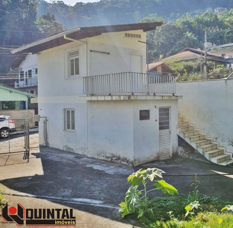 Kitnet 1 dormitório no bairro GARCIA em BLUMENAU