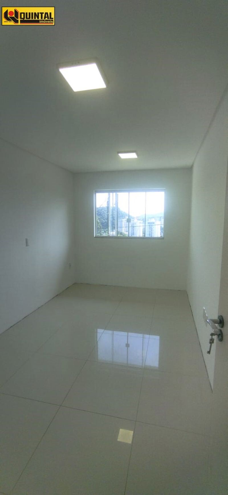Sobrado 3 dormitórios no bairro GARCIA em BLUMENAU