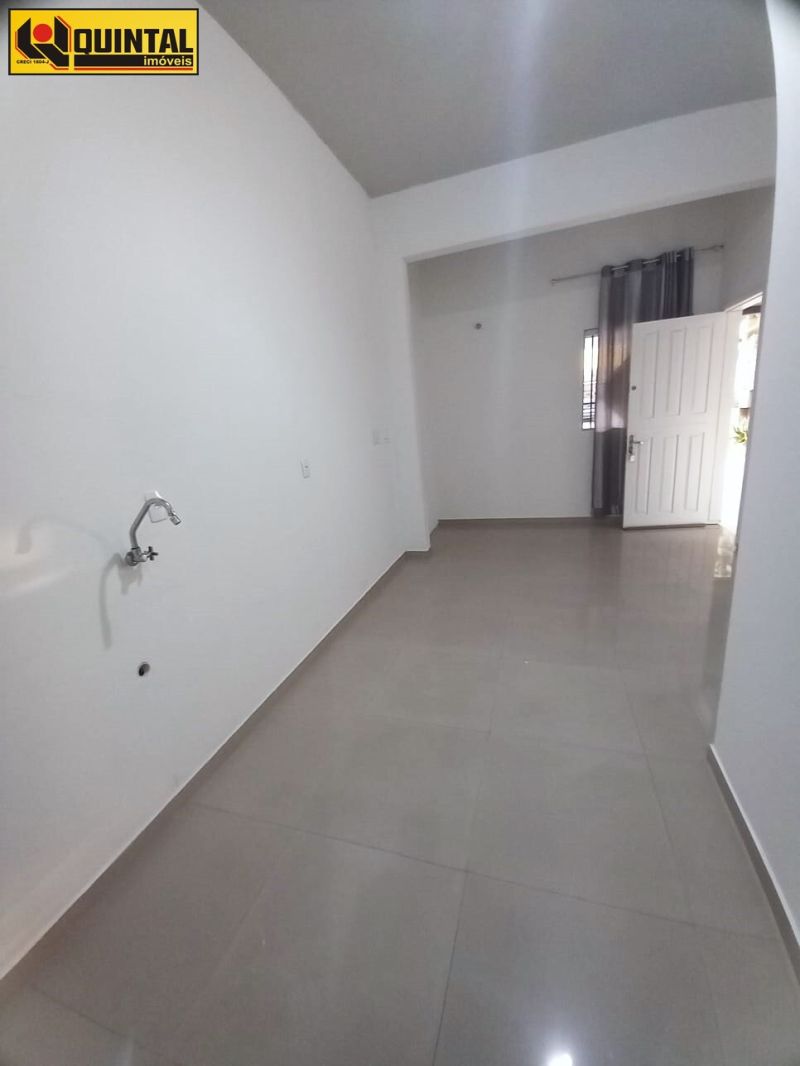 Kitnet 1 dormitório no bairro GARCIA em BLUMENAU