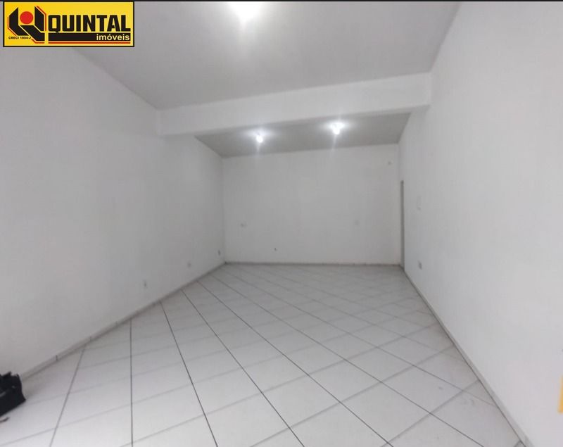 Kitnet no bairro GLORIA em BLUMENAU