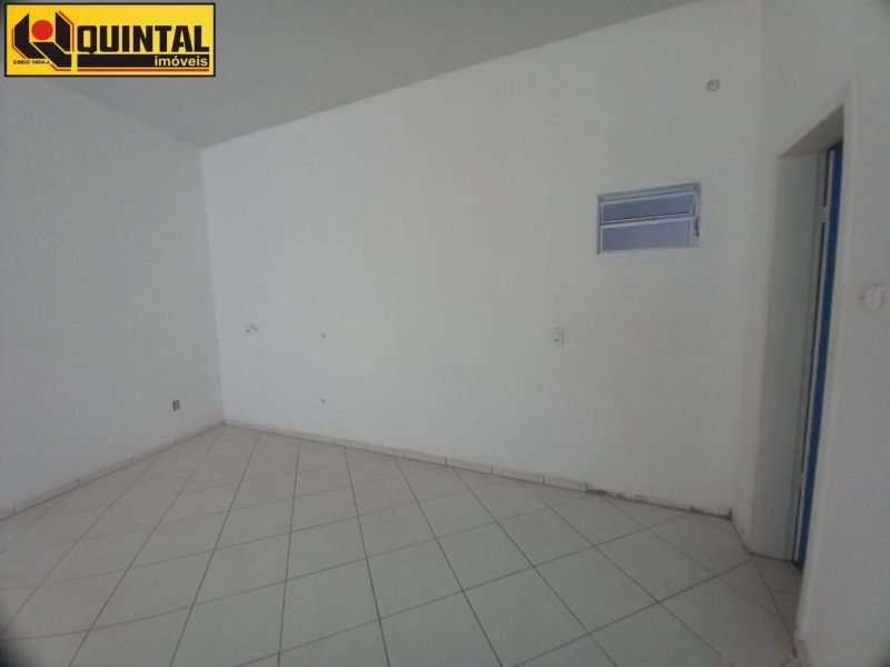 Kitnet no bairro GLORIA em BLUMENAU