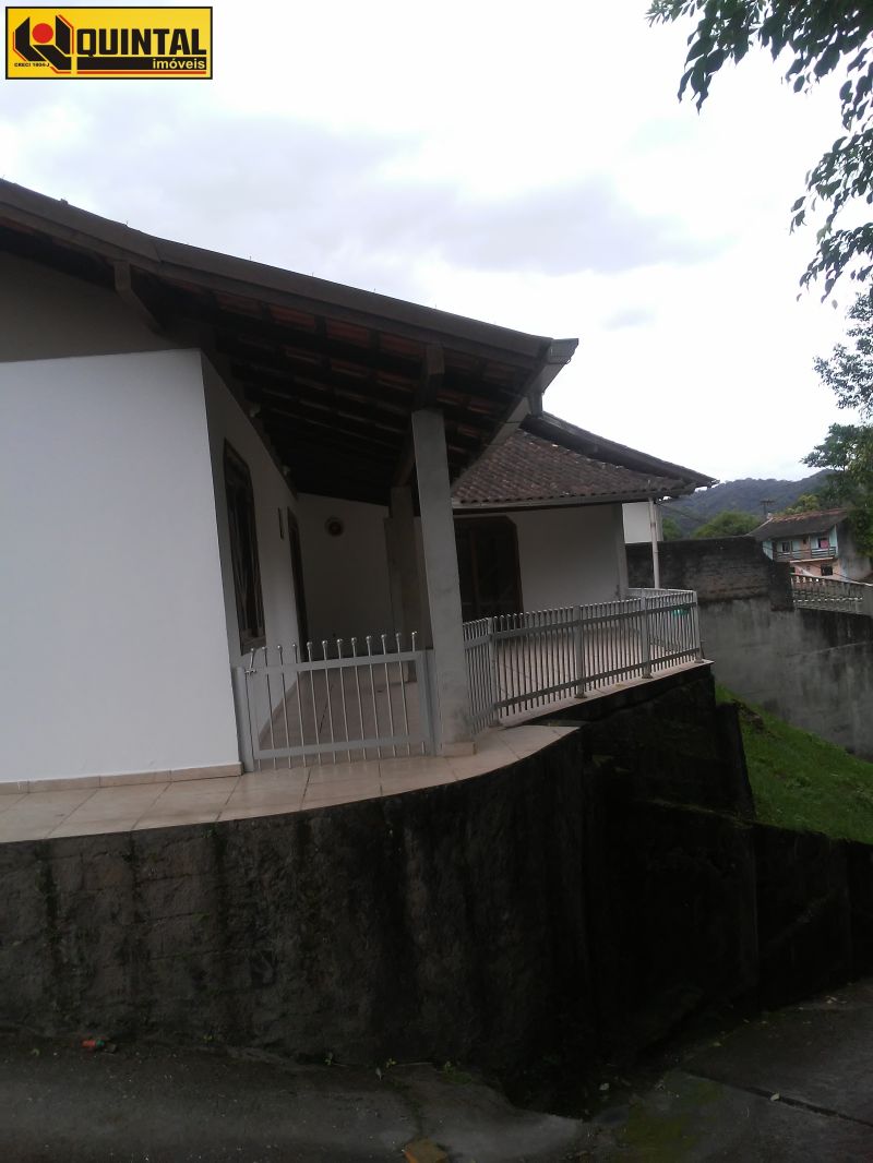Casa Residencial 3 dormitórios no bairro GARCIA em BLUMENAU