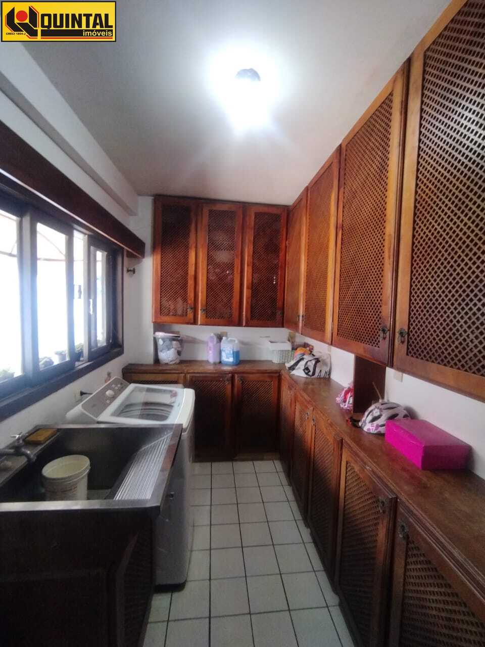 Casa Residencial 4 dormitórios no bairro PROGRESSO em BLUMENAU