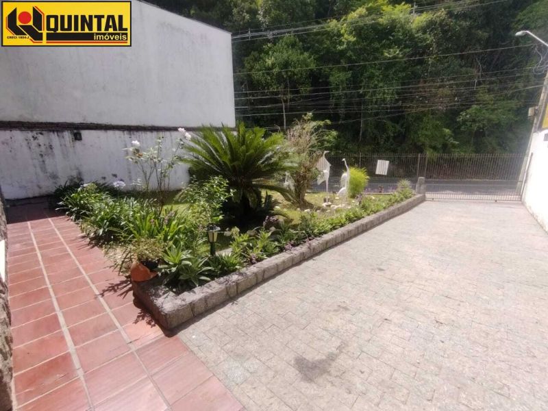 Casa Residencial 4 dormitórios no bairro PROGRESSO em BLUMENAU