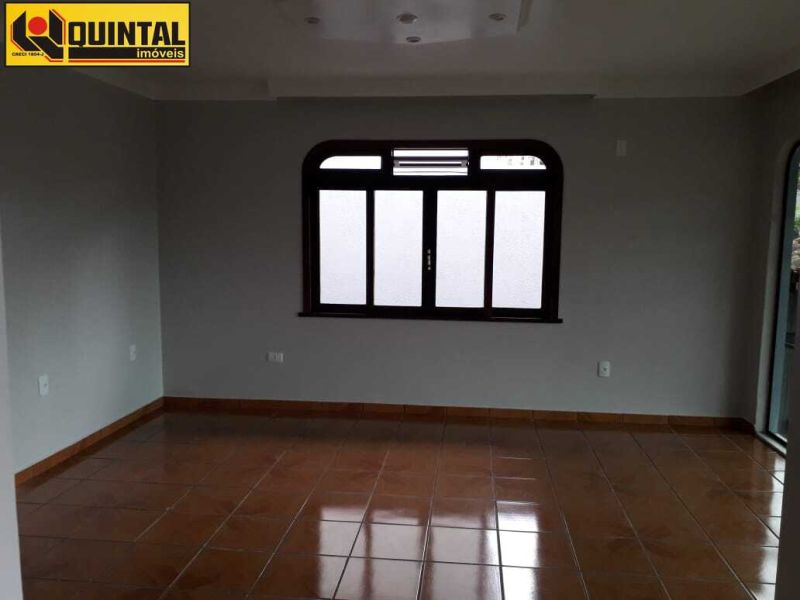 Casa Residencial 3 dormitórios no bairro PONTA AGUDA em BLUMENAU