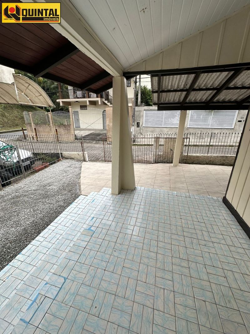 Casa Residencial 2 dormitórios no bairro GLORIA em BLUMENAU