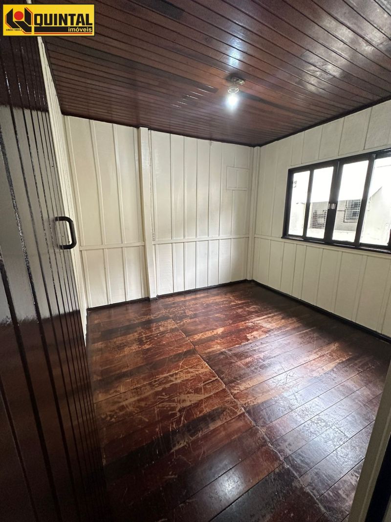 Casa Residencial 2 dormitórios no bairro GLORIA em BLUMENAU