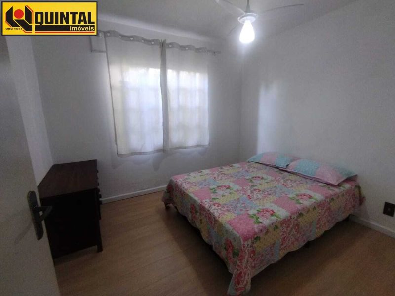Casa Residencial 4 dormitórios no bairro GARCIA em BLUMENAU