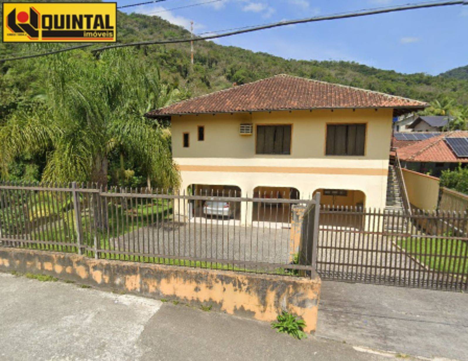 CASA RESIDENCIAL - Progresso - Blumenau
