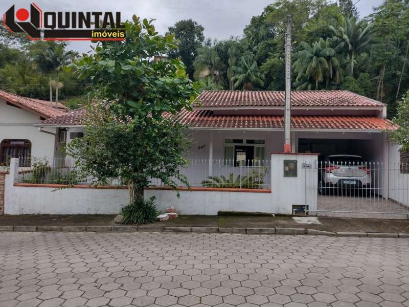 CASA RESIDENCIAL - Progresso - Blumenau