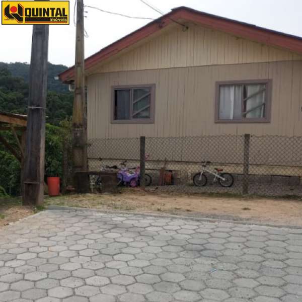 CASA RESIDENCIAL - Valparaiso - Blumenau