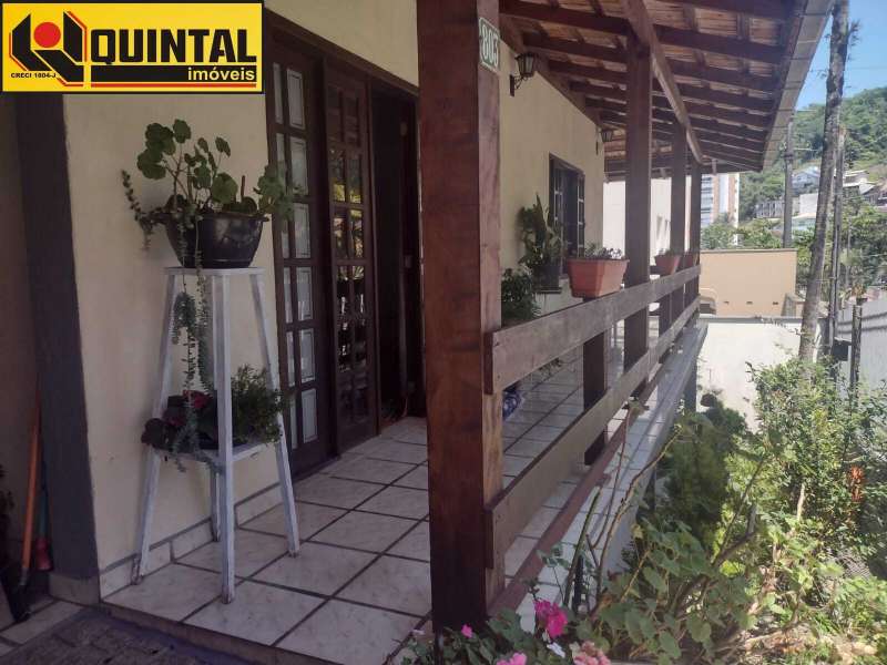 CASA RESIDENCIAL - Vila Nova - Blumenau