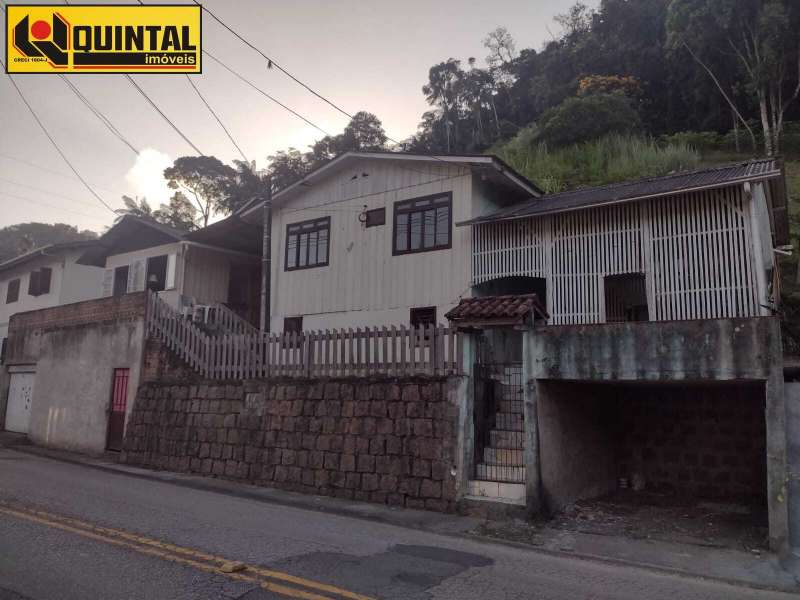 CASA RESIDENCIAL - Progresso - Blumenau