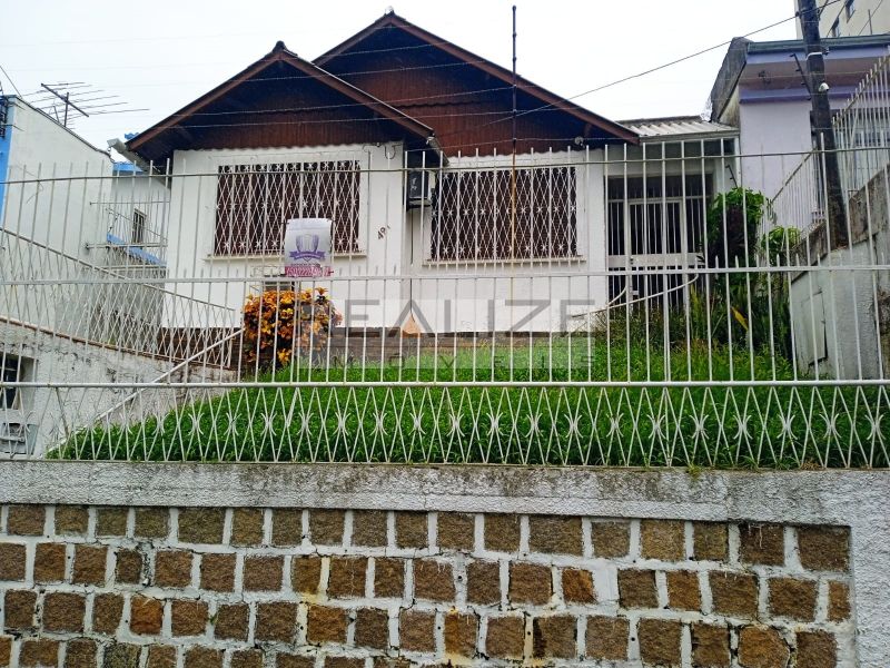 Casa 3 dormitório(s)  no bairro MEDIANEIRA em PORTO ALEGRE