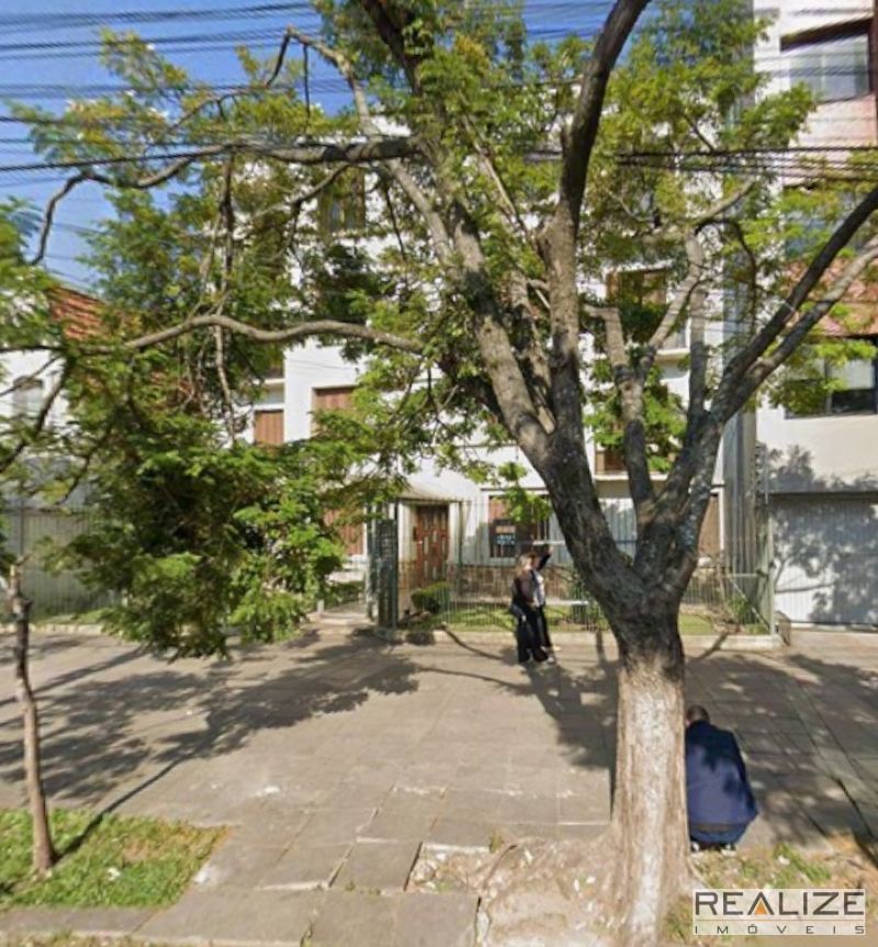 Apto no bairro MENINO DEUS em PORTO ALEGRE