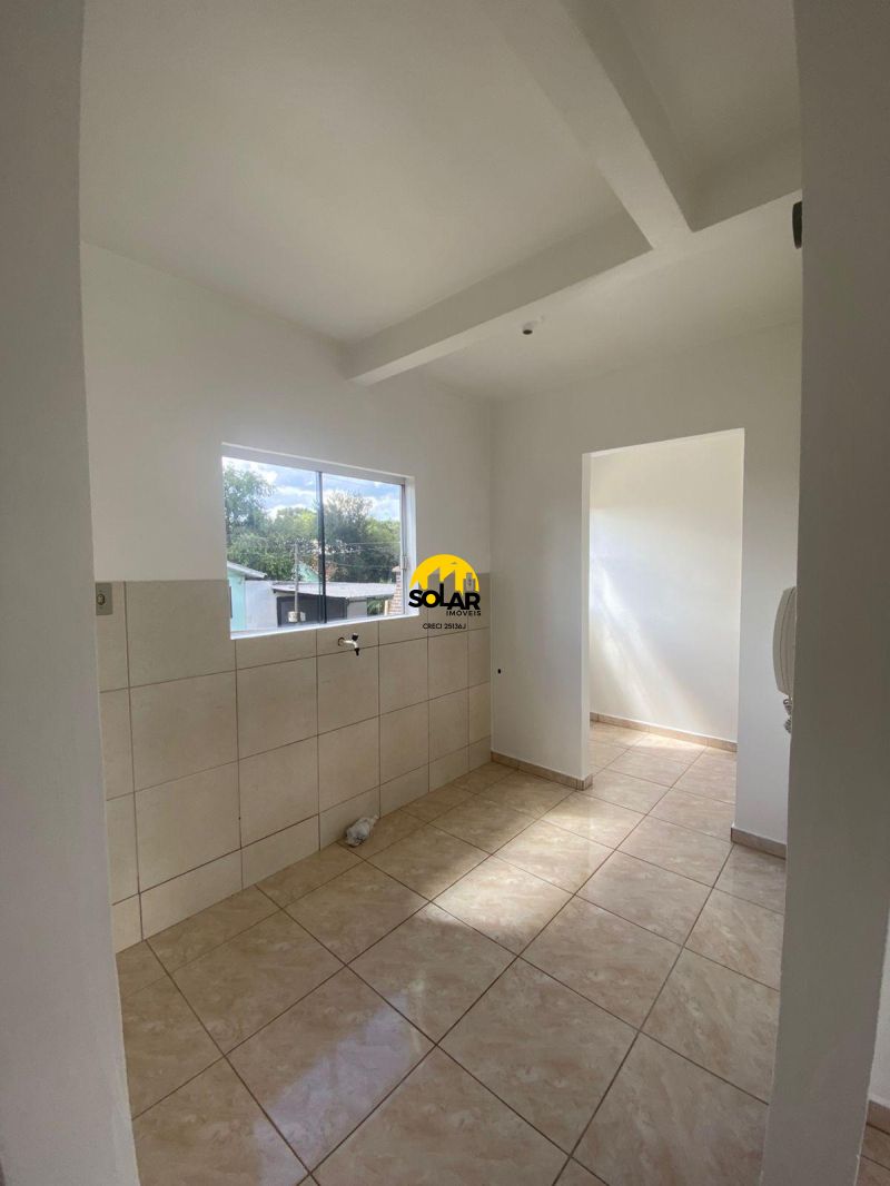 CASA 2 quartos  no bairro TRÊS VENDAS