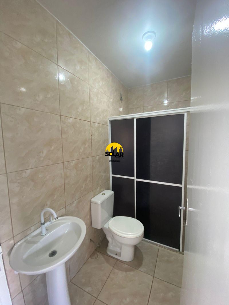 CASA 2 quartos  no bairro TRÊS VENDAS