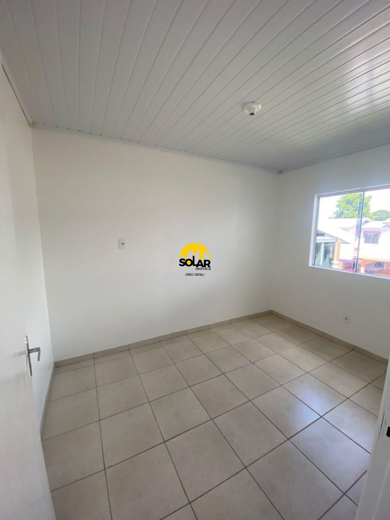 CASA 2 quartos  no bairro TRÊS VENDAS