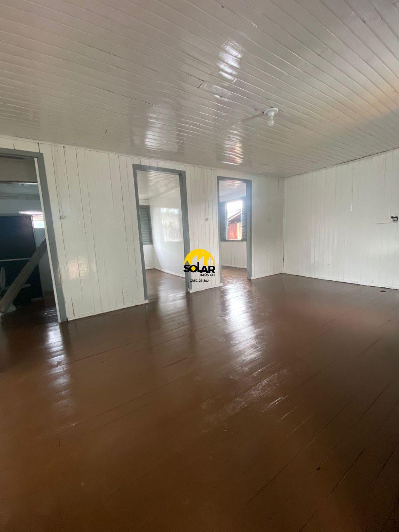 CASA 3 quartos  no bairro PARQUE LÍVIA