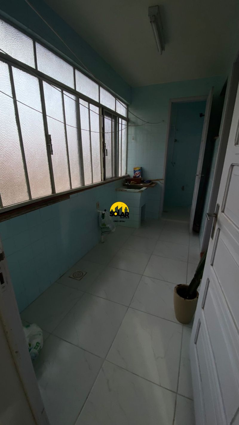 APARTAMENTO  3 quartos  no bairro CENTRO