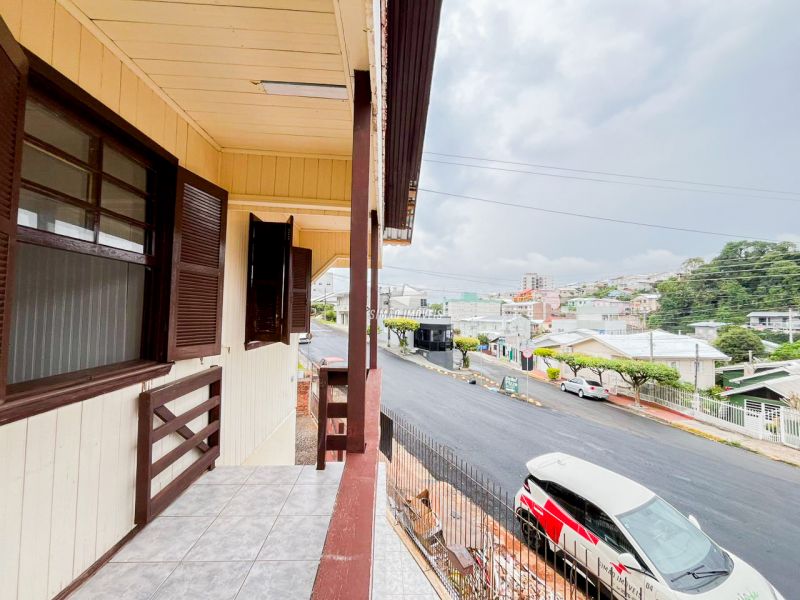 Casa Superior 2 quartos  em ERECHIM