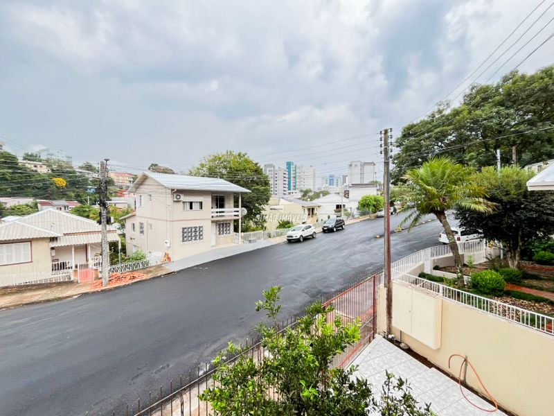 Casa Superior 2 quartos  em ERECHIM