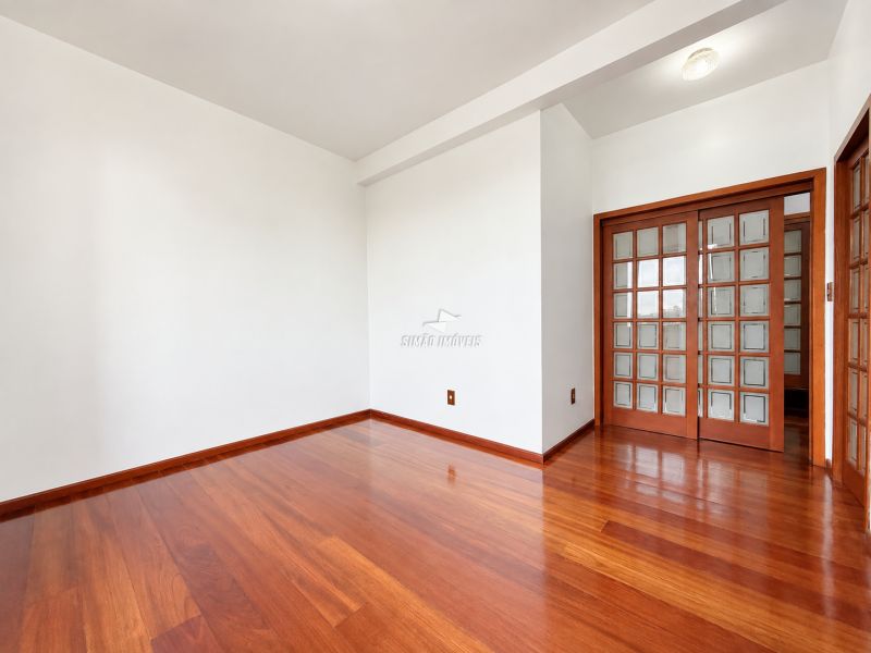 Casa 4 quartos  em ERECHIM