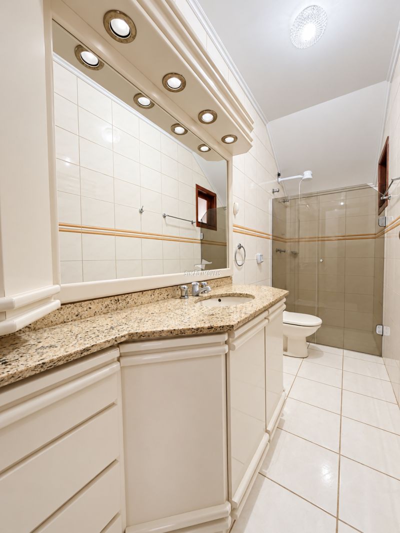 Casa 4 quartos  em ERECHIM