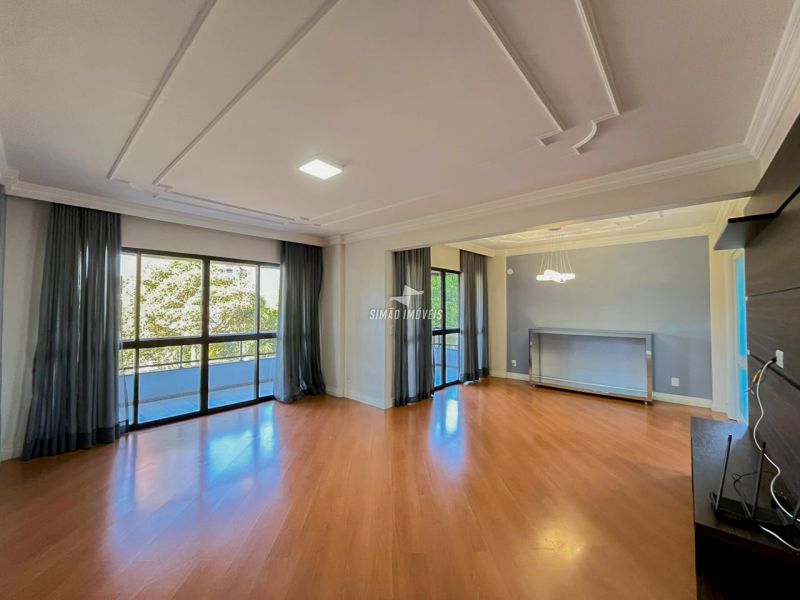 Apartamento 4 quartos  em ERECHIM