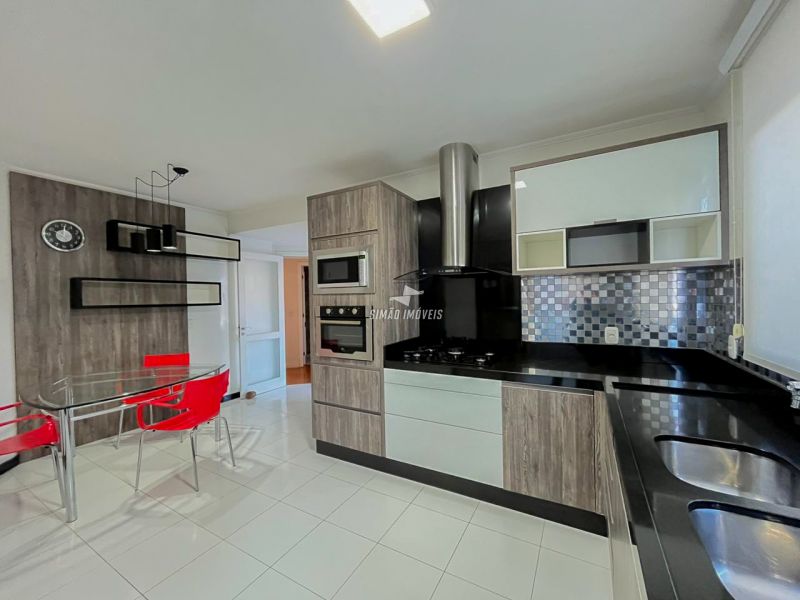 Apartamento 4 quartos  em ERECHIM