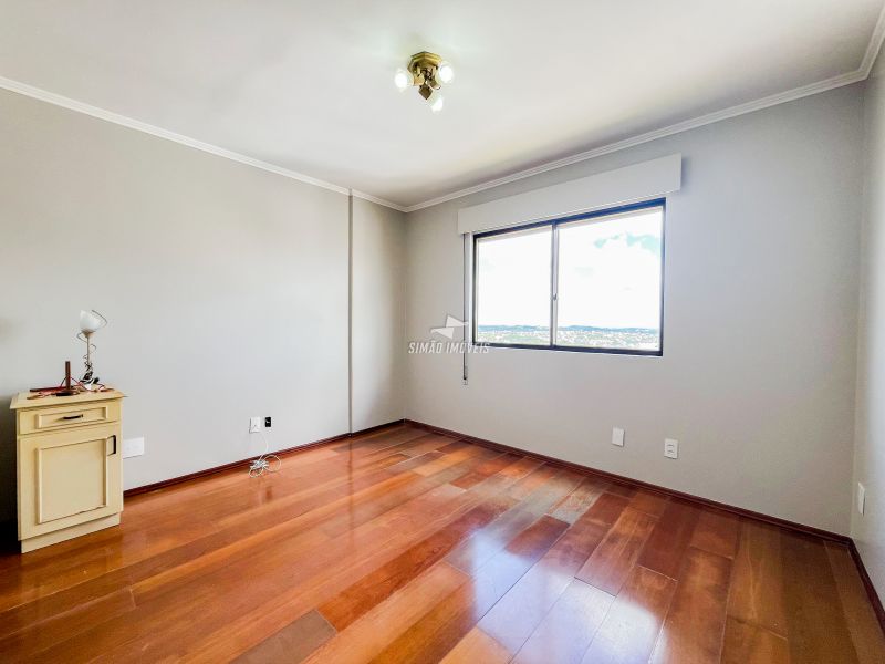 Cobertura 3 quartos  em ERECHIM