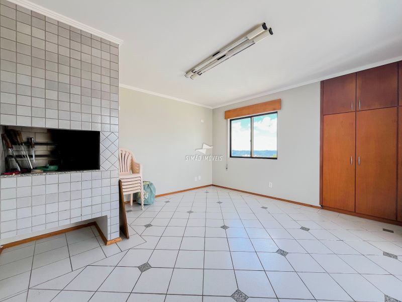 Cobertura 3 quartos  em ERECHIM