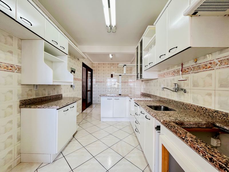 Cobertura 3 quartos  em ERECHIM