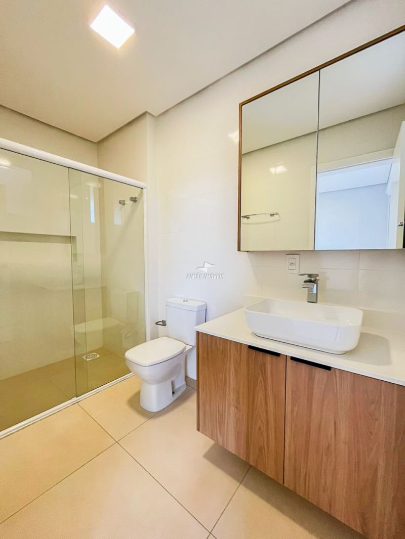 Cobertura 3 quartos  em ERECHIM