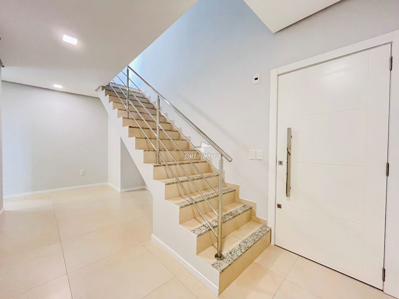 Cobertura 3 quartos  em ERECHIM