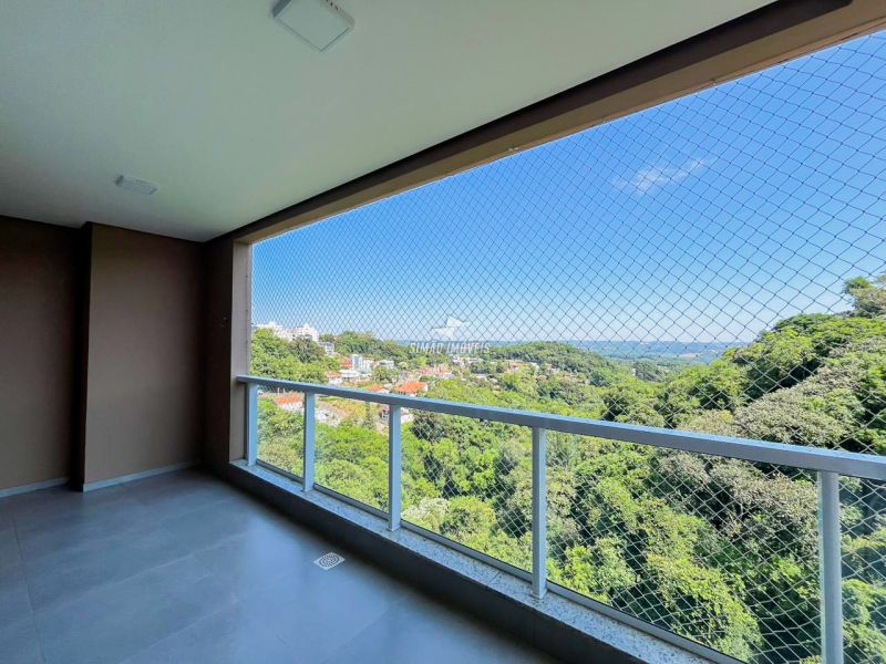 Cobertura 3 quartos  em ERECHIM