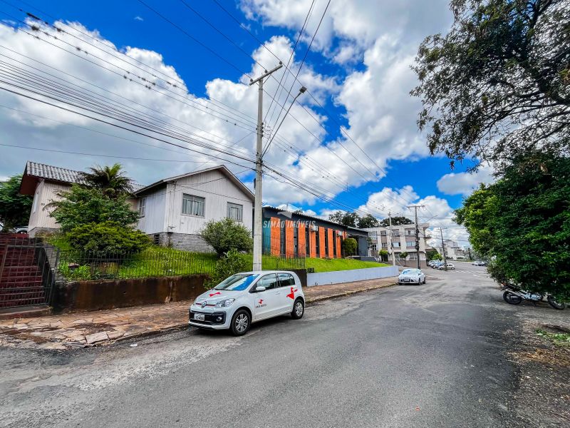 Casa Comercial 4 quartos  em ERECHIM