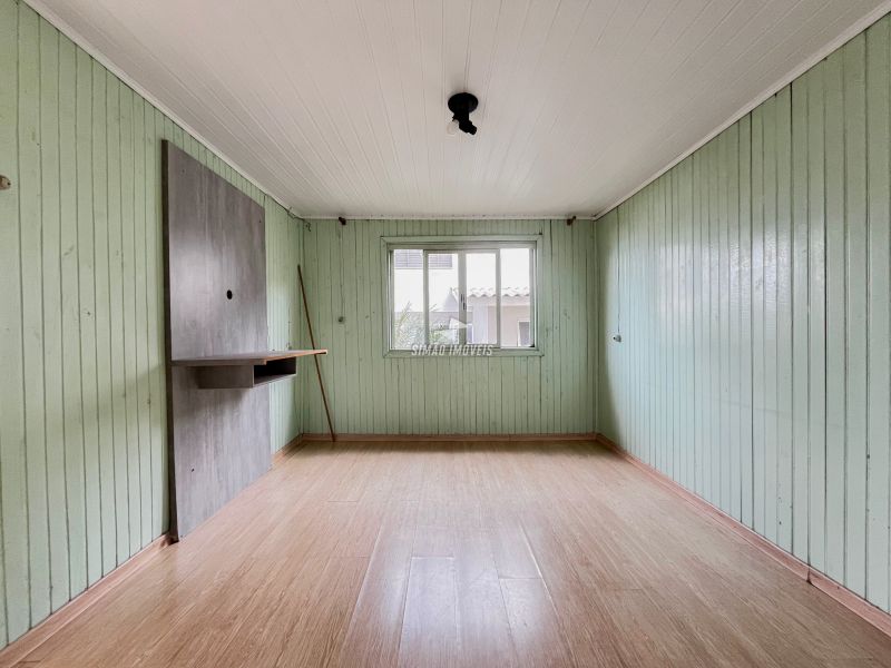 Casa/ Fundos 2 quartos  em ERECHIM