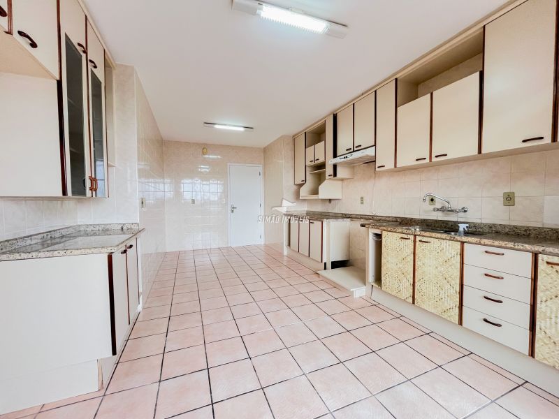 Apartamento 3 quartos  em ERECHIM